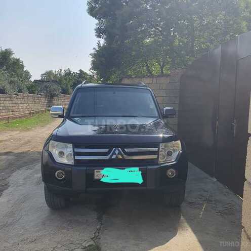 Mitsubishi Pajero 2008, 90,000 km - 3.0 л - Bakı