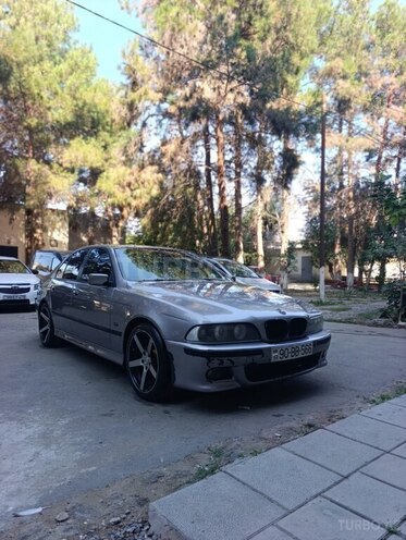 BMW 528 1996, 430,000 km - 2.8 l - Şirvan