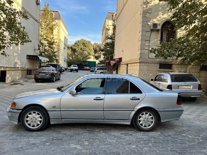 Mercedes C 240 1997, 400,485 km - 2.4 l - Xırdalan