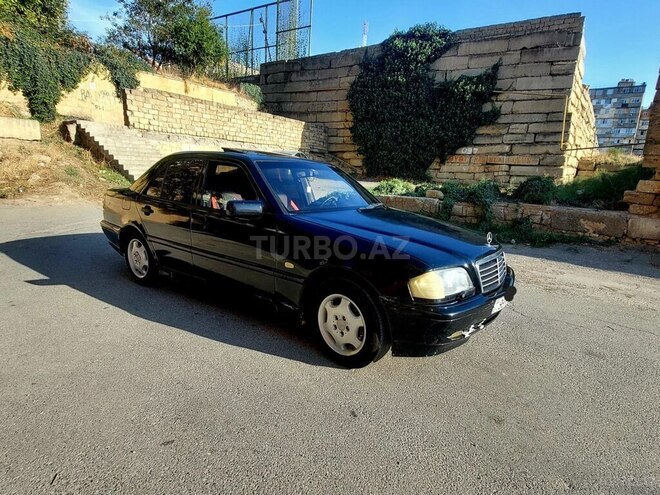 Mercedes C 220 1999, 330,000 km - 2.2 l - Bakı