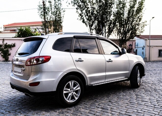 Hyundai Santa Fe 2010, 295,000 km - 2.0 л - Bakı