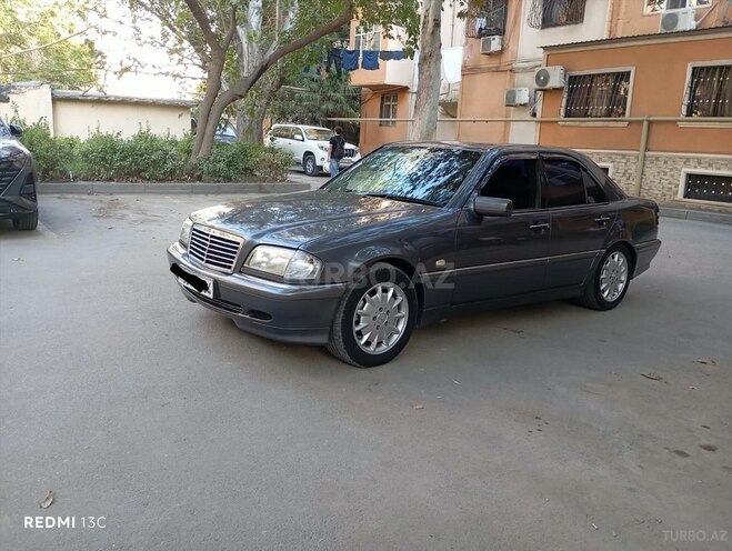 Mercedes C 220 1999, 300,000 km - 2.2 l - Bakı