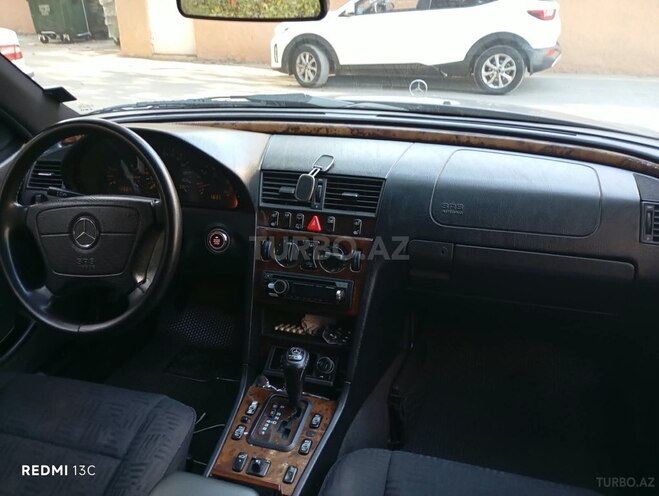 Mercedes C 220 1999, 300,000 km - 2.2 l - Bakı