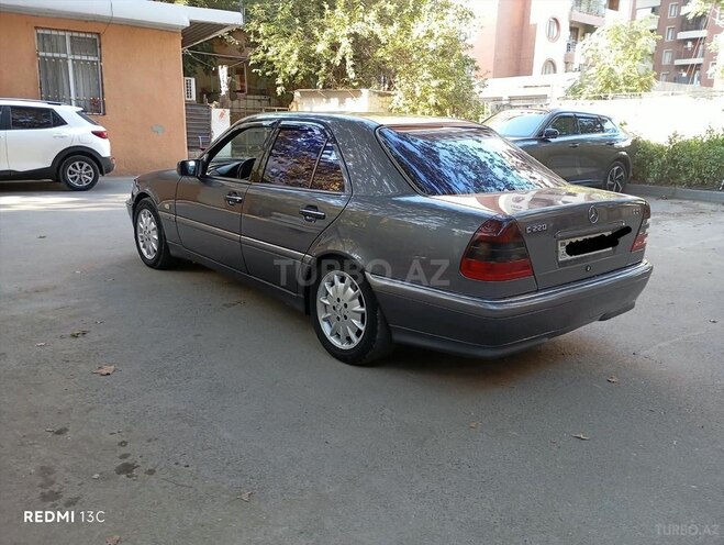 Mercedes C 220 1999, 300,000 km - 2.2 l - Bakı
