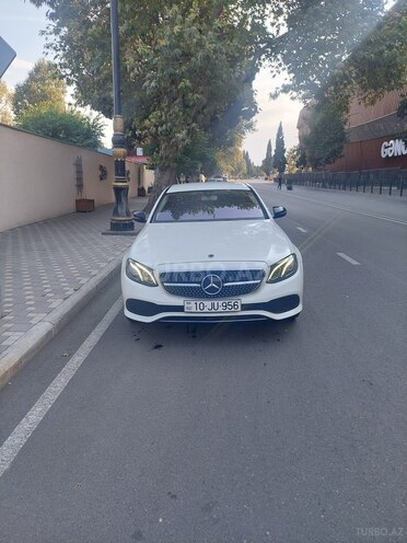 Mercedes E 220 d 2019, 333,338 km - 2.0 l - Gəncə