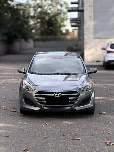 Hyundai Elantra 2015, 120,000 km - 2.0 l - İsmayıllı