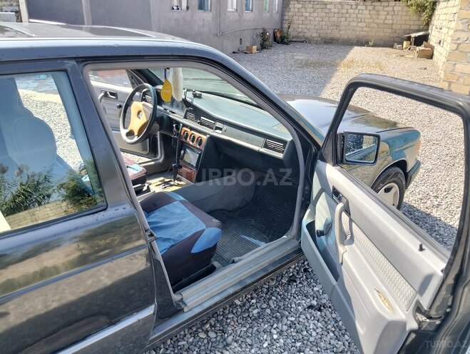 Mercedes 190 1991, 165,750 km - 2.0 l - Bərdə