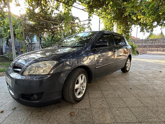 Toyota Corolla 2005, 218,000 km - 1.4 l - Bakı