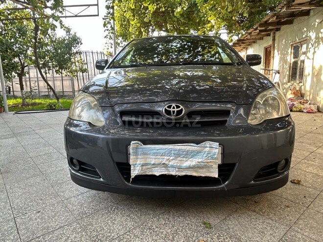 Toyota Corolla 2005, 218,000 km - 1.4 l - Bakı