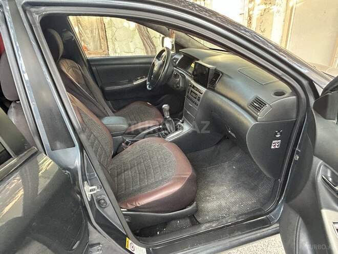 Toyota Corolla 2005, 218,000 km - 1.4 l - Bakı