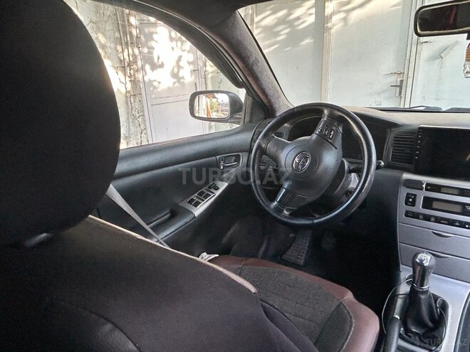 Toyota Corolla 2005, 218,000 km - 1.4 l - Bakı