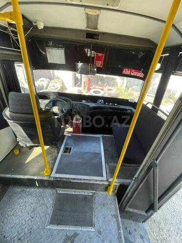 Isuzu NP 37 2012, 460,000 km - 4.4 l - Sumqayıt