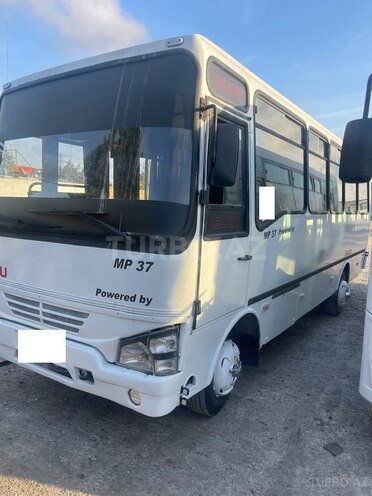 Isuzu NP 37 2012, 460,000 km - 4.4 l - Sumqayıt