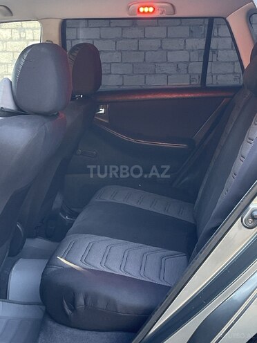 Toyota Corolla 2006, 296,000 km - 1.4 л - Bakı