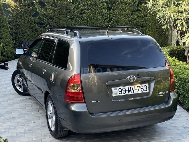 Toyota Corolla 2006, 296,000 km - 1.4 л - Bakı