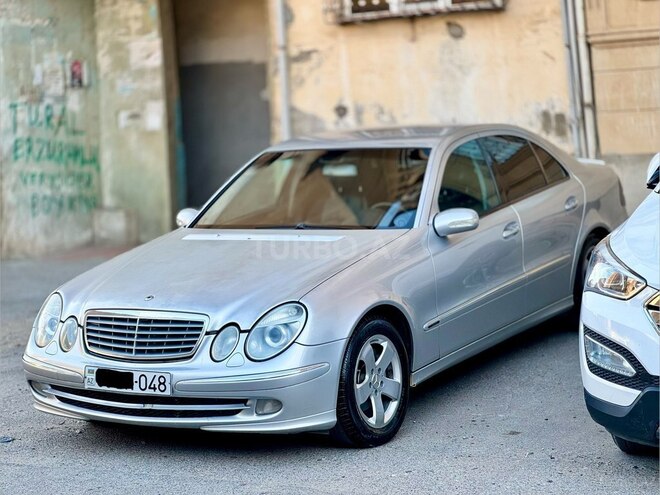 Mercedes E 220 2004, 434,500 km - 2.2 l - Bakı