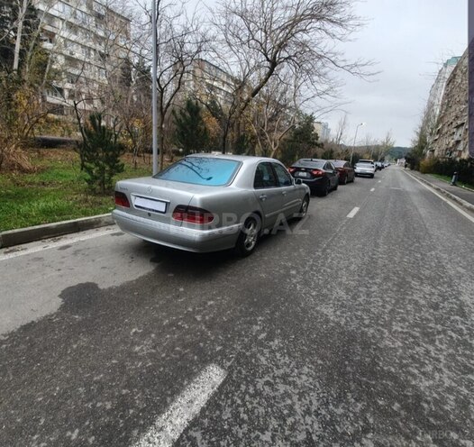 Mercedes E 320 1999, 360,000 km - 3.2 l - Bakı