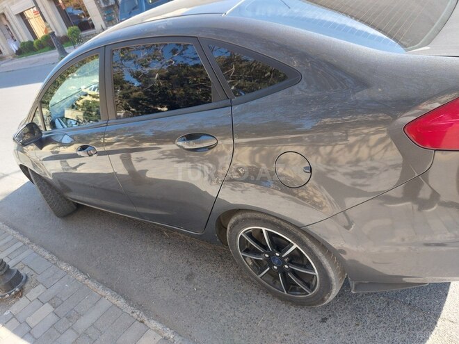 Ford Fiesta 2015, 104,000 km - 1.6 л - Bakı