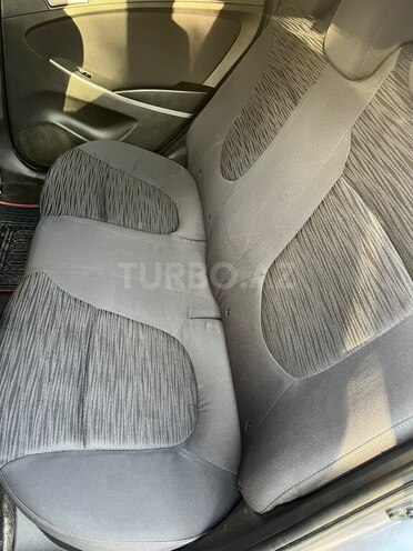Hyundai Accent 2015, 285,000 km - 1.6 l - Bakı