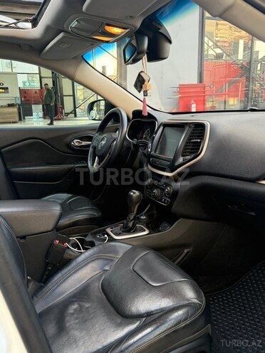 Jeep Cherokee 2015, 188,000 km - 2.4 l - Bakı