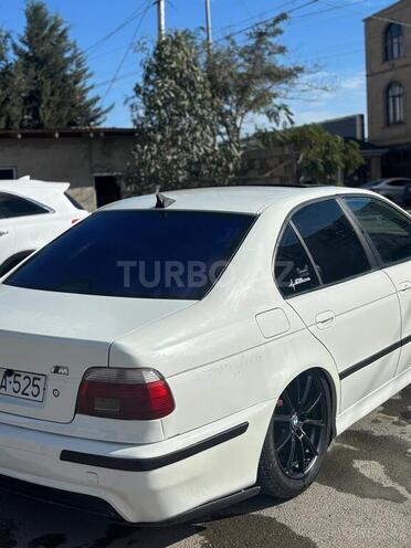 BMW 525 2002, 300,000 km - 2.5 l - Bakı