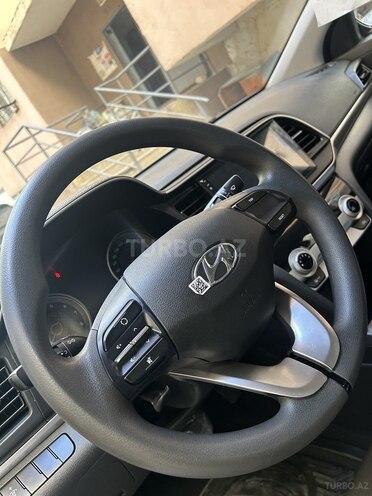 Hyundai Elantra 2019, 75,123 km - 1.6 l - Bakı