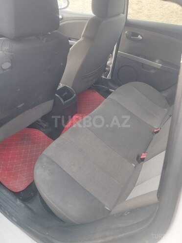SEAT Leon 2012, 256,750 km - 1.6 l - Salyan