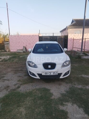 SEAT Leon 2012, 256,750 km - 1.6 l - Salyan