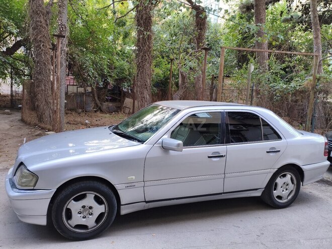 Mercedes C 250 1994, 450,000 km - 2.5 l - Bakı