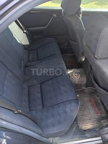 Mercedes C 220 1996, 345,620 km - 2.2 л - Yevlax