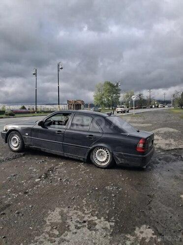 Mercedes C 200 1996, 350,000 km - 2.0 l - Qəbələ