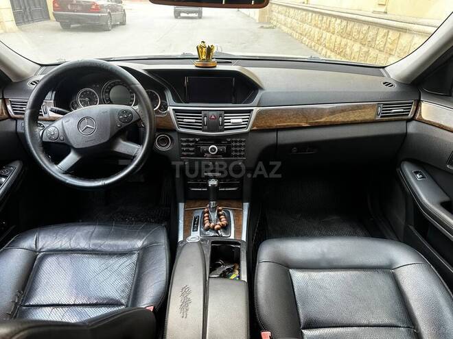Mercedes E 220 2010, 287,000 km - 2.1 л - Bakı