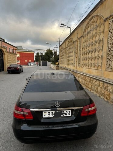 Mercedes E 220 2010, 287,000 km - 2.1 л - Bakı