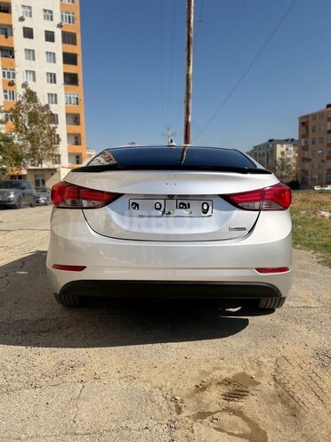 Hyundai Elantra 2015, 250,000 km - 1.8 l - Bakı
