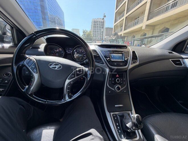 Hyundai Elantra 2015, 250,000 km - 1.8 l - Bakı