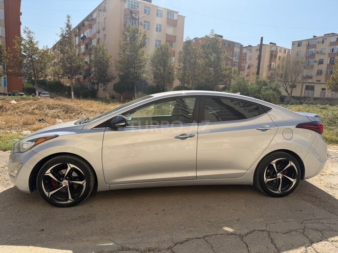 Hyundai Elantra 2015, 250,000 km - 1.8 l - Bakı