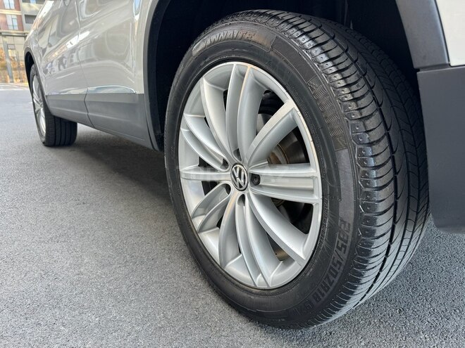 Volkswagen Tiguan 2011, 89,000 km - 2.0 l - Bakı