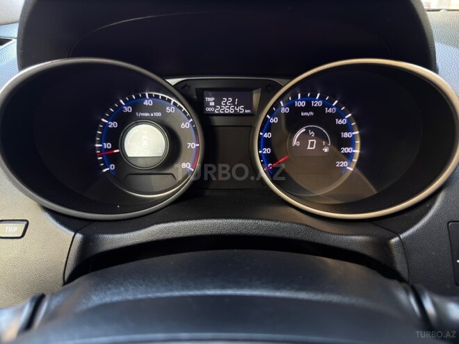 Hyundai ix35 2013, 226,000 km - 2.0 л - Bakı