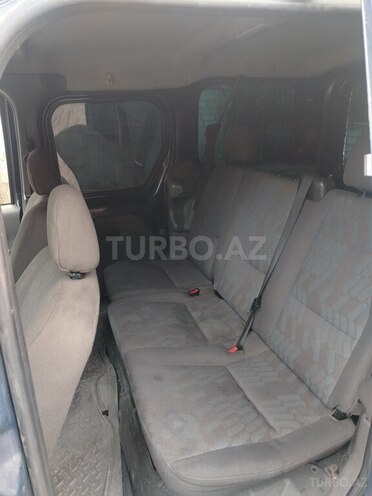 Ford Tourneo Connect 2005, 442,000 km - 1.8 l - Tovuz