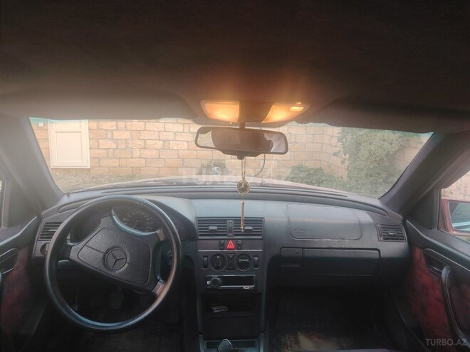 Mercedes C 180 1996, 123,456 km - 1.8 л - Sabirabad