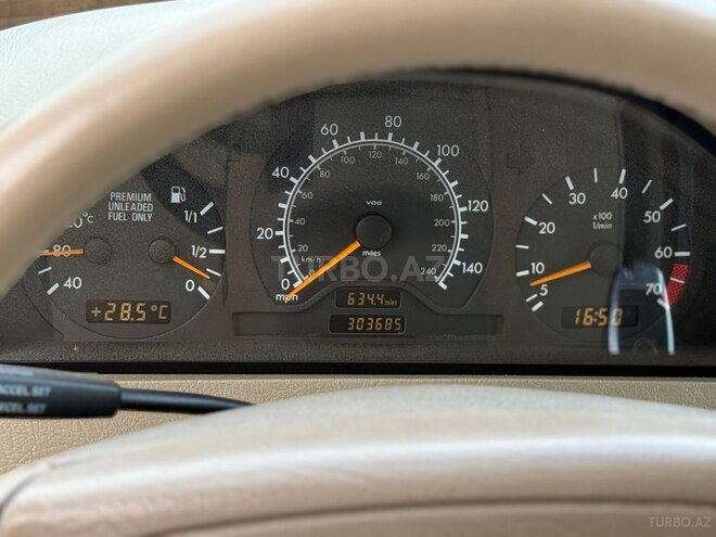 Mercedes C 230 1997, 488,734 km - 2.3 l - Yevlax