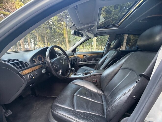 Mercedes E 270 2004, 232,000 km - 2.7 l - Bakı