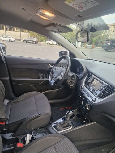 Hyundai Accent 2018, 144,000 km - 1.4 л - Bakı