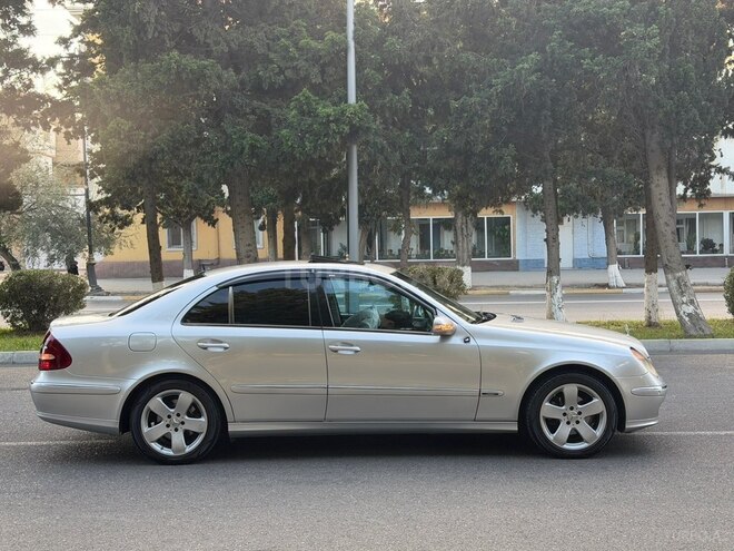 Mercedes E 270 2004, 232,000 km - 2.7 l - Bakı