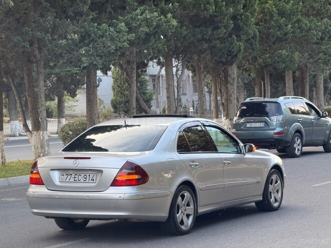 Mercedes E 270 2004, 232,000 km - 2.7 l - Bakı