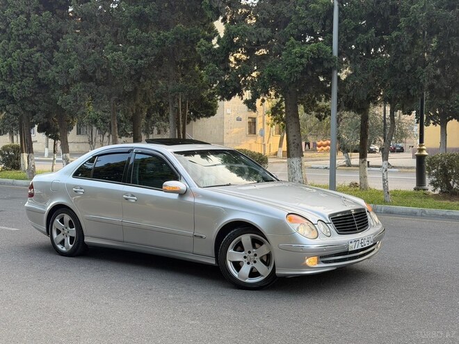 Mercedes E 270 2004, 232,000 km - 2.7 l - Bakı
