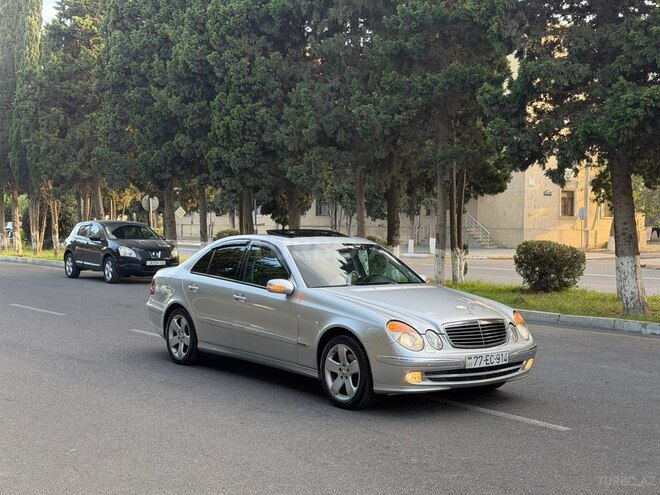 Mercedes E 270 2004, 232,000 km - 2.7 l - Bakı