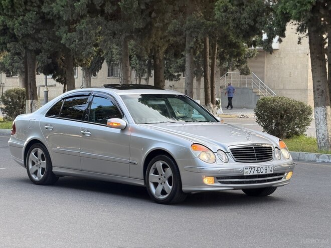 Mercedes E 270 2004, 232,000 km - 2.7 l - Bakı