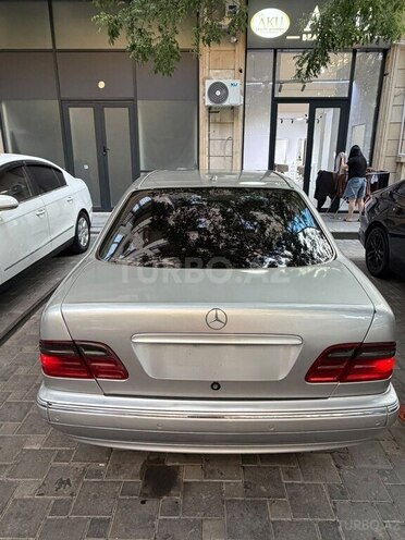 Mercedes E 320 2000, 450,000 km - 3.2 l - Bakı
