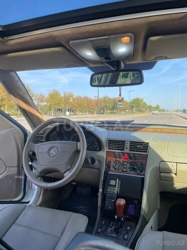 Mercedes C 230 1999, 390,000 km - 2.3 l - Bakı